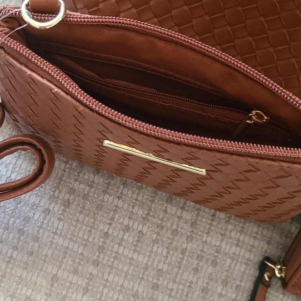 Cute Large Tote & Accessories- Brown/Bordeaux Woven look Canvas Tote+ - Picture 8 of 8
